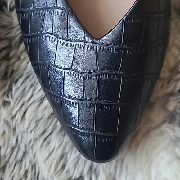 Ladies Flats - Picture 4 of 4